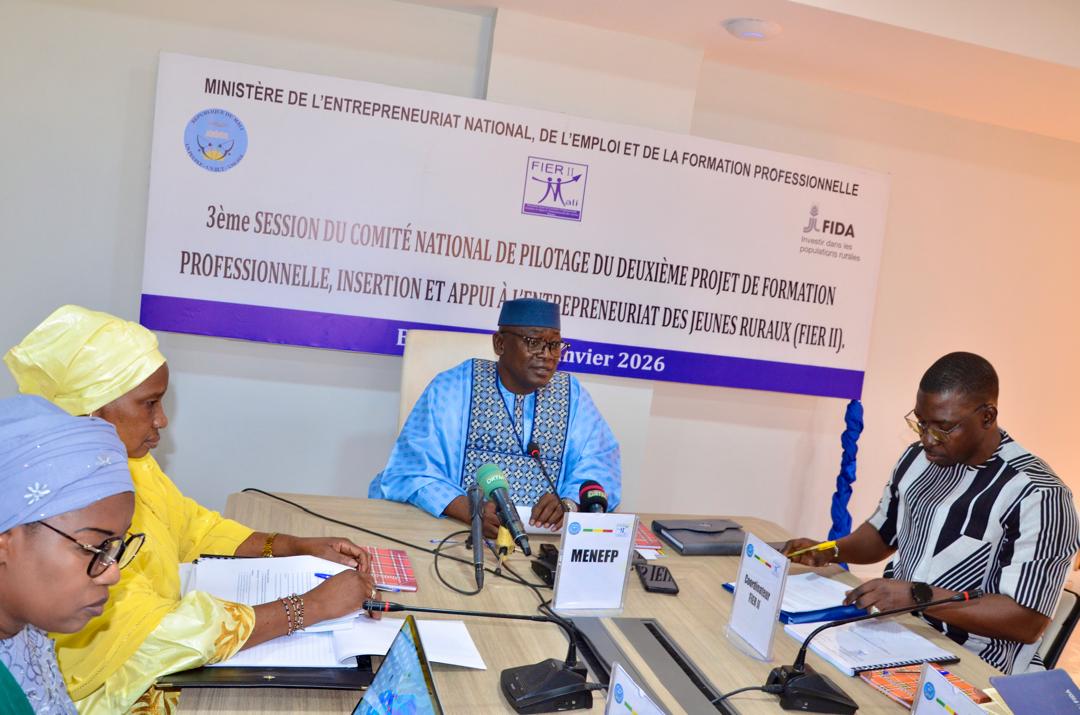 3e Comité National de Pilotage (4) FIER II a tenu la troisième session de son Comité National de Pilotage le 13 janvier au CNPM